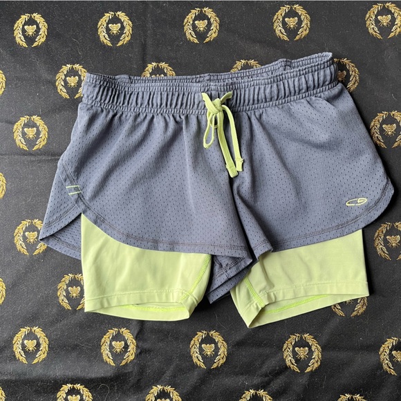 Lot of 3 athletic shorts - Picture 9 of 14
